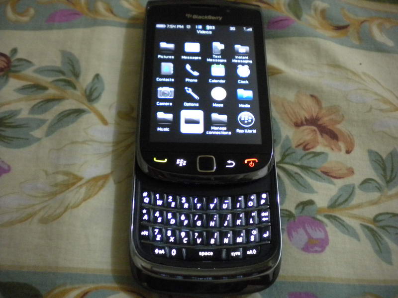 BlackBerry Torch 9800 by Jcyberinux